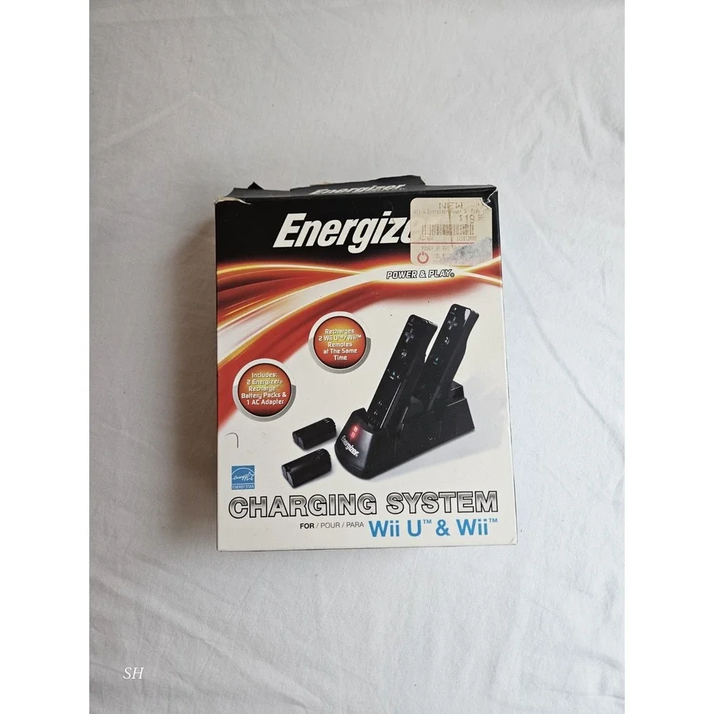 NEW- ENERGIZER DUAL PORT WII U/WII CHARGING STATION/DOCK/SYSTEM, 2 BATTERY PACKS